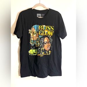 Boss & Glow WWE authentic tee shirt size Large